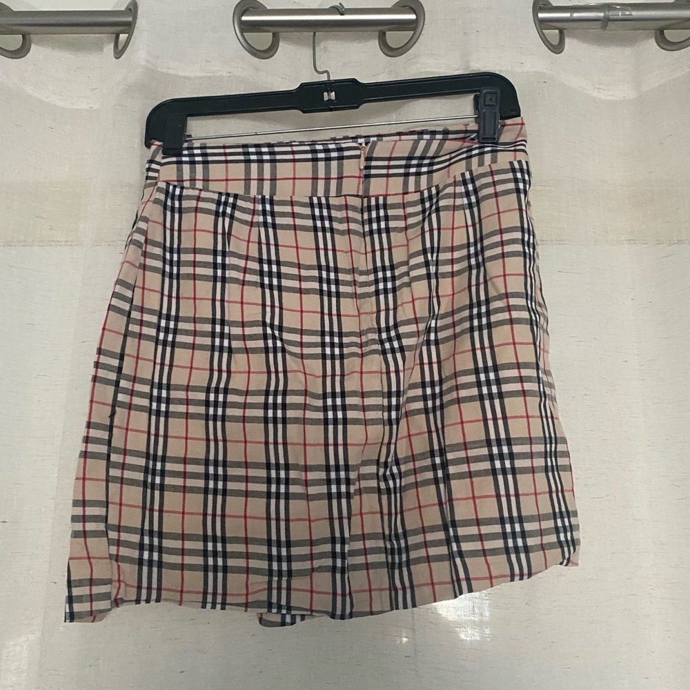 Plaid Mini Skirt with Side Slit - Beige Plaid - Picture 6 of 6